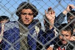 «Υγειονομική βόμβα» το μεταναστευτικό