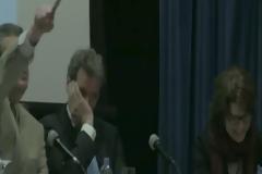 VIDEO: Γέλια μετά την ερώτηση δημοσιογράφου στον Τόμσεν για τη λιτότητα στην Ελλάδα!