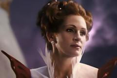 H Julia Roberts έβαζε κουτσουλιές πουλιών στο πρόσωπό της