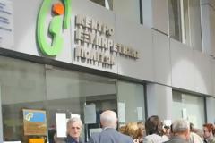 Σε ΚΕΠ, ΕΟΠΥΥ και Ελληνική Αστυνομία, δέκα χιλιάδες δημόσιοι υπάλληλοι που θα τεθούν σε διαθεσιμότητα