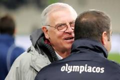 Σ. ΘΕΟΔΩΡΙΔΗΣ : ΔΙΝΩ ΑΛΛΟΘΙ ΣΤΟΝ κ. ΑΛΑΦΟΥΖΟ ΓΙΑΤΙ ΔΕΝ ΞΕΡΕΙ ΠΟΔΟΣΦΑΙΡΟ