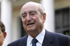 Το γεύμα του Μητσοτάκη, ο αετός και η μαντινάδα! (προσοχή στη φωτογραφία)