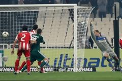 «Μπλοκάρει» στα ντέρμπι...