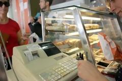 Ανοικτά όλες τις Κυριακές του έτους τα καταστήματα έως 250 τ.μ