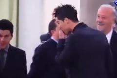 Δείτε τι αηδιαστικό έκανε ο Ρονάλντο!