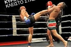 Όσοι πιστοί, φίλοι του Muay Thai, προσέλθετε