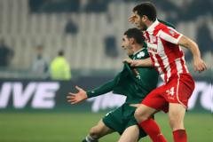 Μάνταλος: «Ο Πετρόπουλος έκανε φάουλ»