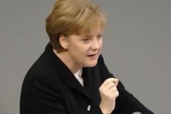 Γερμανία: Σταθερό δημοσκοπικό προβάδισμα για το κόμμα της Μέρκελ