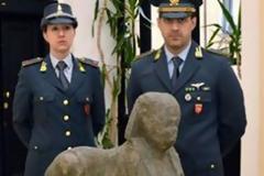 Κλεμμένη αιγυπτιακή σφίγγα 2.000 ετών ανέκτησε η ιταλική αστυνομία