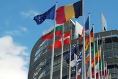ΕΕ: Εγκρίθηκε ο προϋπολογισμός 2013