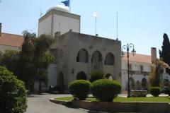 Θύελλα αντιδράσεων προκάλεσε η απόφαση του Υπουργικού  «Ιστορική απόφαση» ή «ιστορικό έγκλημα» η αποκατάσταση φονευθέντων