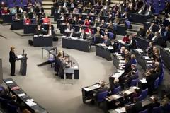 ΜΕΡΚΕΛ: ''ΕΠΕΙΓΟΥΣΑ Η ΕΚΤΑΜΙΕΥΣΗ ΤΗΣ ΔΟΣΗΣ''