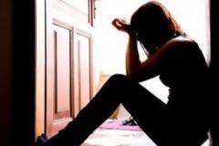 ΣΟΚ: Άνεργη έπεσε από τον 5ο όροφο [το μάθατε κ. Σαμαρά κύριε Κουβέλη και κύριε Βενιζέλο;]