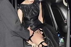 Συντετριμμένη η Anne Hathaway από το σέξι ατύχημά της