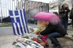 Συγκλόνισε η μάνα του άτυχου τρικαλινού αστυνομικού