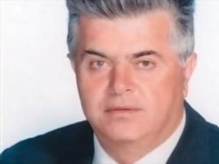 Φωτογραφία για Καλάβρυτα: Η πλατεία Δάφνης μετονομάζεται σε πλατεία Δημάρχου Κωνσταντίνου Ασημακόπουλου - Θα διαβάζεται και το όνομά του στους πεσσόντες των Καλαβρύτων