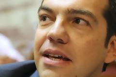 ΣΥΡΙΖΑ: Βαφτίζουν «εθνική επιτυχία» το μνημονιακό έγκλημα