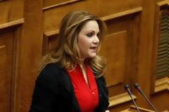 Στρατιωτικός στη βουλευτή Μίκα Ιατρίδη: Μου έκοψες το μισθό, θα σε κάψω ζωντανή