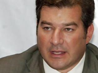 Φωτογραφία για O Νίκος Καραχάλιος απαντάει για την ψηλή ξανθιά και τον ΕΟΤ