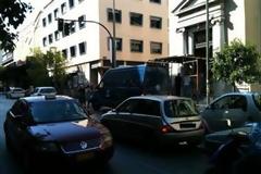 Πάτρα Τώρα: Απίστευτο μποτιλιάρισμα στη Γούναρη λόγω διπλοπαρκαρίσματος