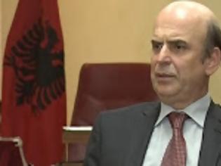 Φωτογραφία για Η οικονομική κρίση χτύπησε την Αλβανία, κλείνουν άρον-άρον δεκάδες πρεσβείες ανά τον κόσμο