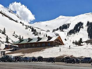 Φωτογραφία για Καλάβρυτα: Σε ετοιμότητα το Χιονοδρομικό- Δείτε ποσο κοστίζει η επίσκεψη - Ποιες πίστες ανοίγουν αύριο