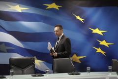 Τα ψέμματα του Στουρνάρα και οι αλήθειες που δεν τόλμησε να πει