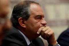 “Όλο το σύμπαν συνωμοτεί για να γυρίσει ο Καραμανλής”