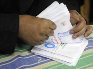 Φωτογραφία για Μετρά ψήφους η Αίγυπτος μετά τον πρώτο γύρο του δημοψηφίσματος για το νέο Σύνταγμα