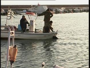 Φωτογραφία για Στους 21 οι νεκροί από το ναυάγιο στη Μυτιλήνη - Βρέθηκε ένα ακόμη πτώμα