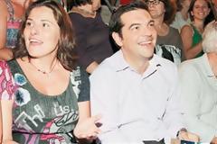 Έφυγε οικογενειακώς για το 12ήμερο ταξίδι σε Βραζιλία - Αργεντινή ο Τσίπρας