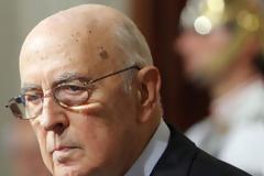Τζ. Ναπολιτάνο : «Μόνον ο Μ. Μόντι θα κάνει γνωστό τι θέλει να κάνει»