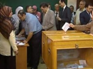 Φωτογραφία για Αίγυπτος: Καταγγελίες για παρατυπίες στο δημοψήφισμα