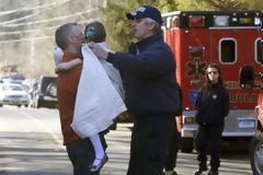 Κοριτσάκι 6,5 ετών προσποιήθηκε ότι ήταν νεκρό την ώρα που ο μακελάρης εκτελούσε δίπλα του τους συμμαθητές του!