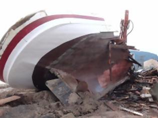 Φωτογραφία για Καταστροφή ξύλινου παραδοσιακού σκάφους στην Λευκάδα