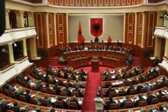 Αμφίβολη η έγκριση του «τσάμικου ψηφίσματος» από την αλβανική βουλή