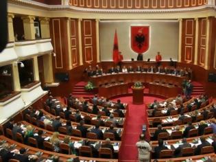 Φωτογραφία για Αμφίβολη η έγκριση του «τσάμικου ψηφίσματος» από την αλβανική βουλή
