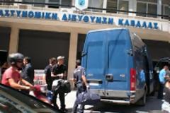 Προσπάθησε να περάσει κάνναβη στα κρατητήρια της Καβάλας