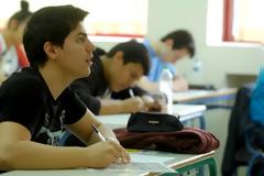 Δε θέλουν τη βάση του 10 οι εκπαιδευτικοί