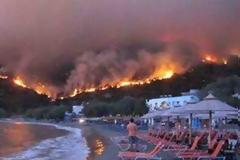 Απίστευτο! Η Ελλάδα της φτώχειας έχασε την προθεσμία για δωρεάν χρηματοδότηση για τις ζημιές από τις πυρκαγιές στη Χίο