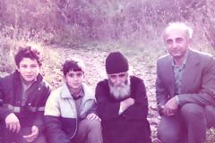 2402 - Γέροντας Παΐσιος: Οι παρέες επηρεάζουν πολύ τους νέους