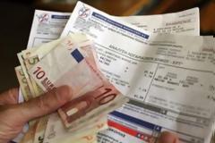 Πρόστιμο 300 ευρώ την ημέρα στη ΔΕΗ αν κόψει το ρεύμα για το «χαράτσι»