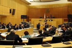 Ολομέλεια Κυπριακής Βουλής: Ενέκρινε τον προϋπολογισμό 2013 σε έντονο προεκλογικό κλίμα