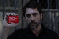 O Xαβιέρ Μπαρδέμ μιλά ελληνικά και καλεί τους Eλληνες σε επανάσταση!