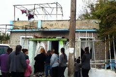 Πάτρα: Θρήνος στην κηδεία του 21χρονου Νικόλα που βρέθηκε κρεμασμένος στην Αρόη - Με άδεια του Μητροπολίτη η εξόδιος ακολουθία