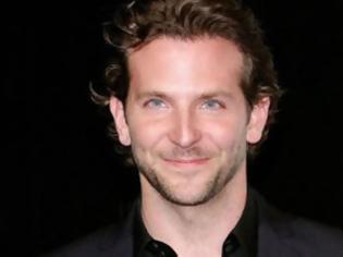 Φωτογραφία για Ο Bradley Cooper έχει… πέντε θηλές!