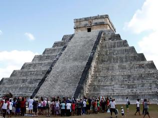 Φωτογραφία για Κοσμοσυρροή στο μνημείο Τσιτσέν Ιτζά των Μάγια