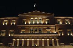 «Να μη βγει κανένα σκουλήκι έξω»