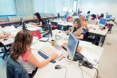 Η ΝΔ τρώει όσους εφοριακούς δεν είναι δικοί της!