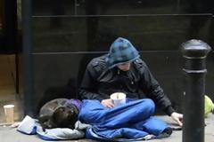 Έξι χιλιάδες Βρετανοί κοιμούνται στο δρόμο